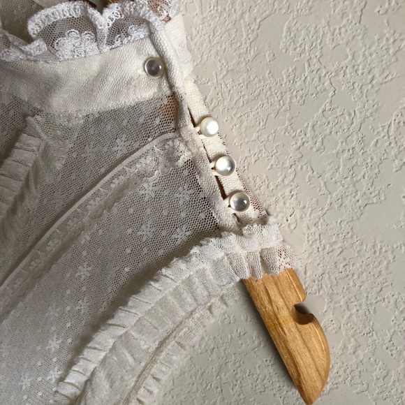 Free people pintuck bib sleeveless lace blouse - Picture 5 of 6